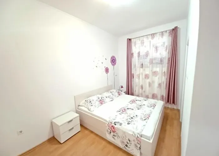 Apartman Eva *