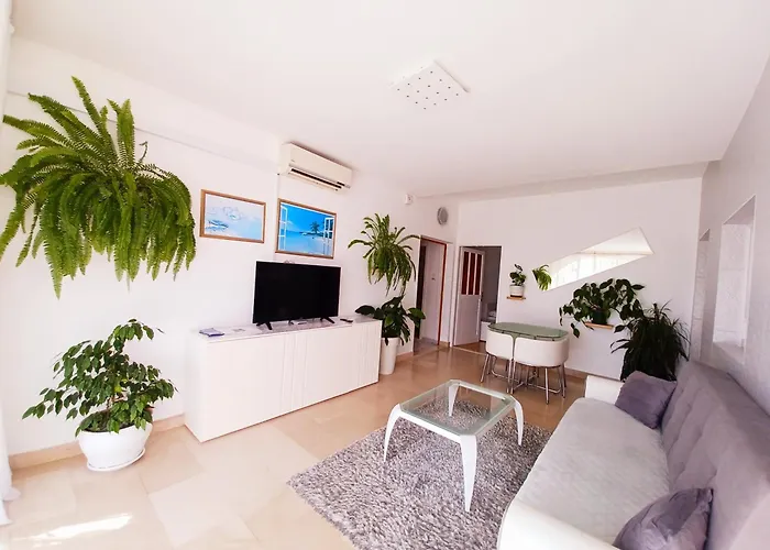 Eva Apartman