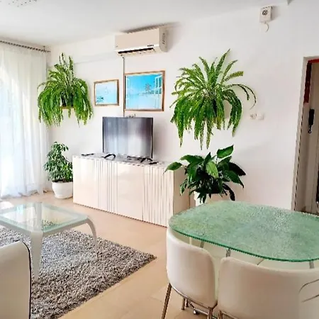 Eva Apartament *